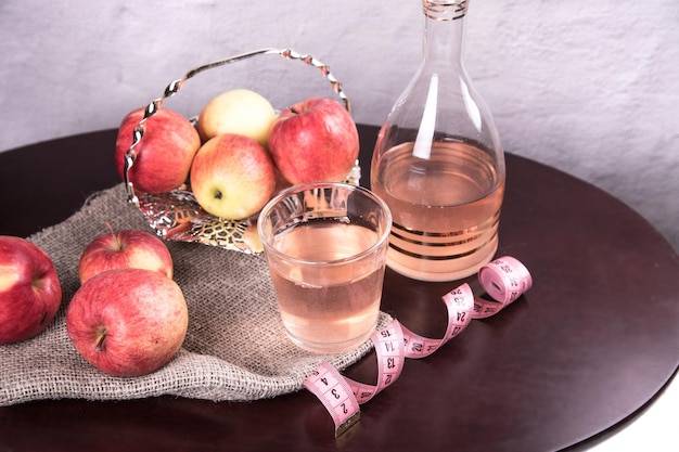 Jak działa ocet jabłkowy na odchudzanie?