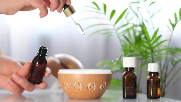 Jaki olejek do aromaterapii sprawdzi się w domowym relaksie?