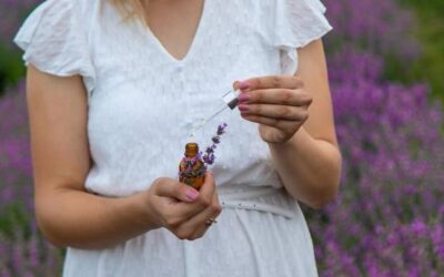 Olejek eteryczny lawendowy jak stosować w codziennej pielęgnacji?