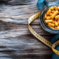 Jakie suplementy stosować przy odchudzaniu aby wspierać codzienną dietę?